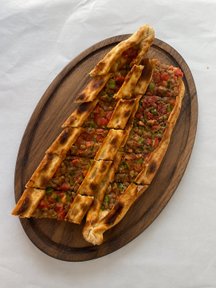 Kuşbaşılı Pide